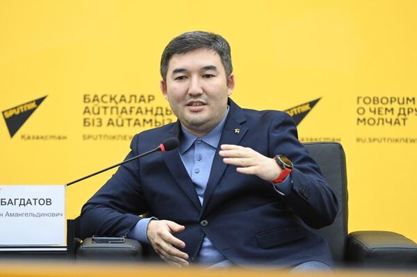 Багдатов Ержан, медиа-менеджер, директор ИА &quot;Toppress.kz&quot; - Sputnik Казахстан