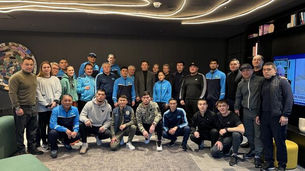 Геннадий Головкин провел встречу с мужской и женской командами Казахстана по боксу - Sputnik Казахстан
