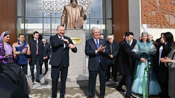 Касым-Жомарт Токаев и Ильхам Алиев на открытии центра детского творчества в Физули - Sputnik Казахстан