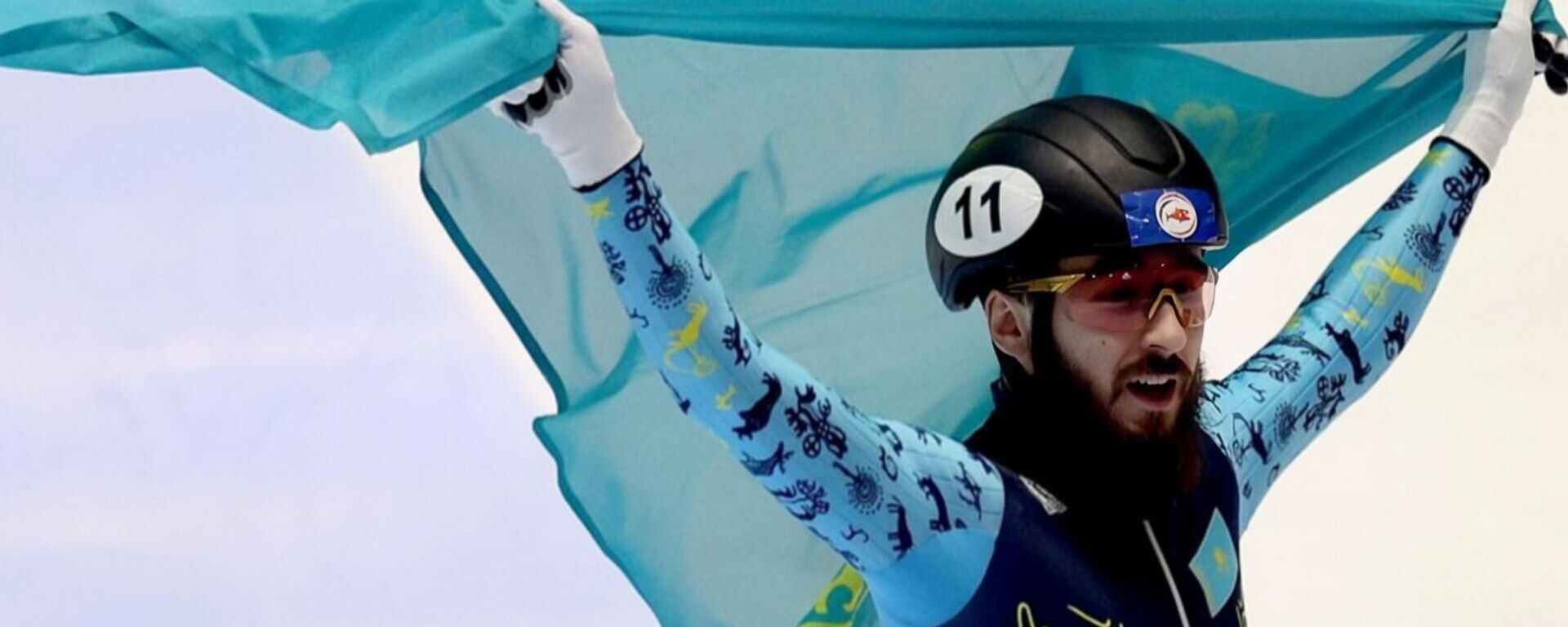 Денис Никиша стал серебряным призером чемпионата мира по шорт-треку - Sputnik Казахстан, 1920, 17.03.2024