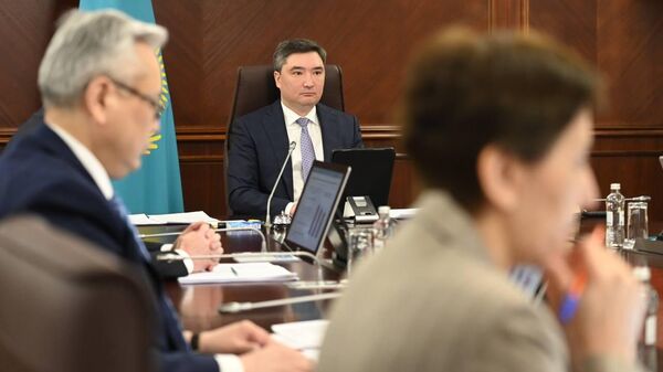 Премьер-министр Казахстана Олжас Бектенов - Sputnik Казахстан