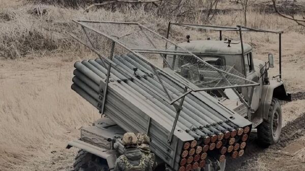Артиллеристы ЦВО уничтожили опорный пункт противника на Авдеевском направлении  - Sputnik Казахстан