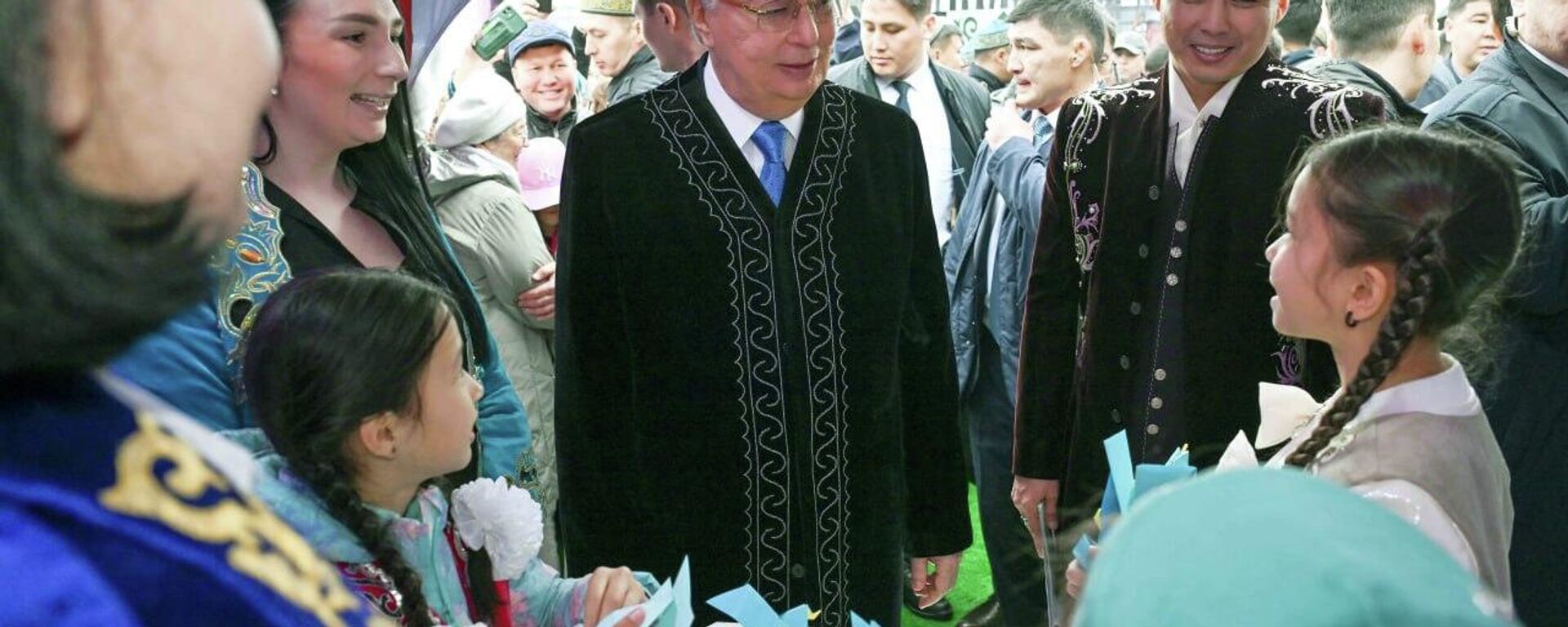 Глава государства посетил фестиваль Наурыз Фест - Sputnik Қазақстан, 1920, 21.03.2024