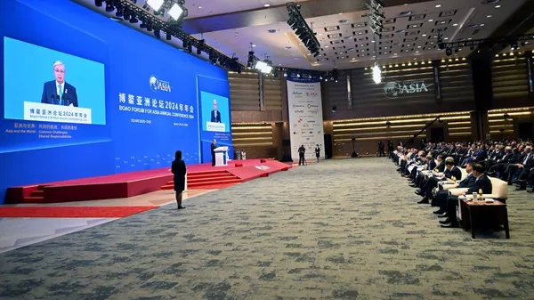 Токаев выступает на Боаоском азиатском форуме  - Sputnik Қазақстан