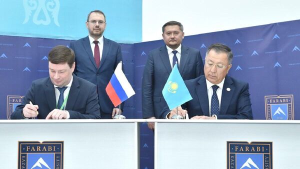 Санкт-Петербургский государственный университет и Казахский национальный университет имени Аль Фараби подписали соглашение о сотрудничестве  - Sputnik Казахстан