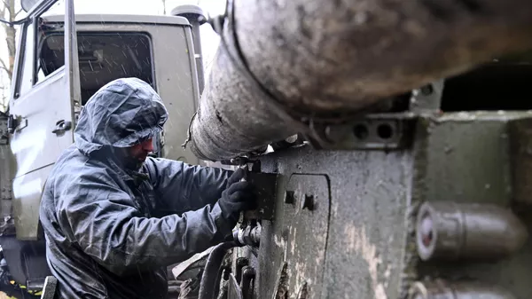 Военнослужащие МО РФ выполняют боевые задачи в Харьковской области - Sputnik Казахстан