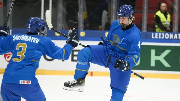 Сборная Казахстана на юношеском чемпионате мира по хоккею - Sputnik Казахстан