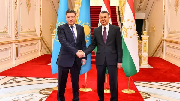 Олжас Бектенов с главой Правительства Таджикистана обсудили перспективы торгово-экономического сотрудничества  - Sputnik Казахстан