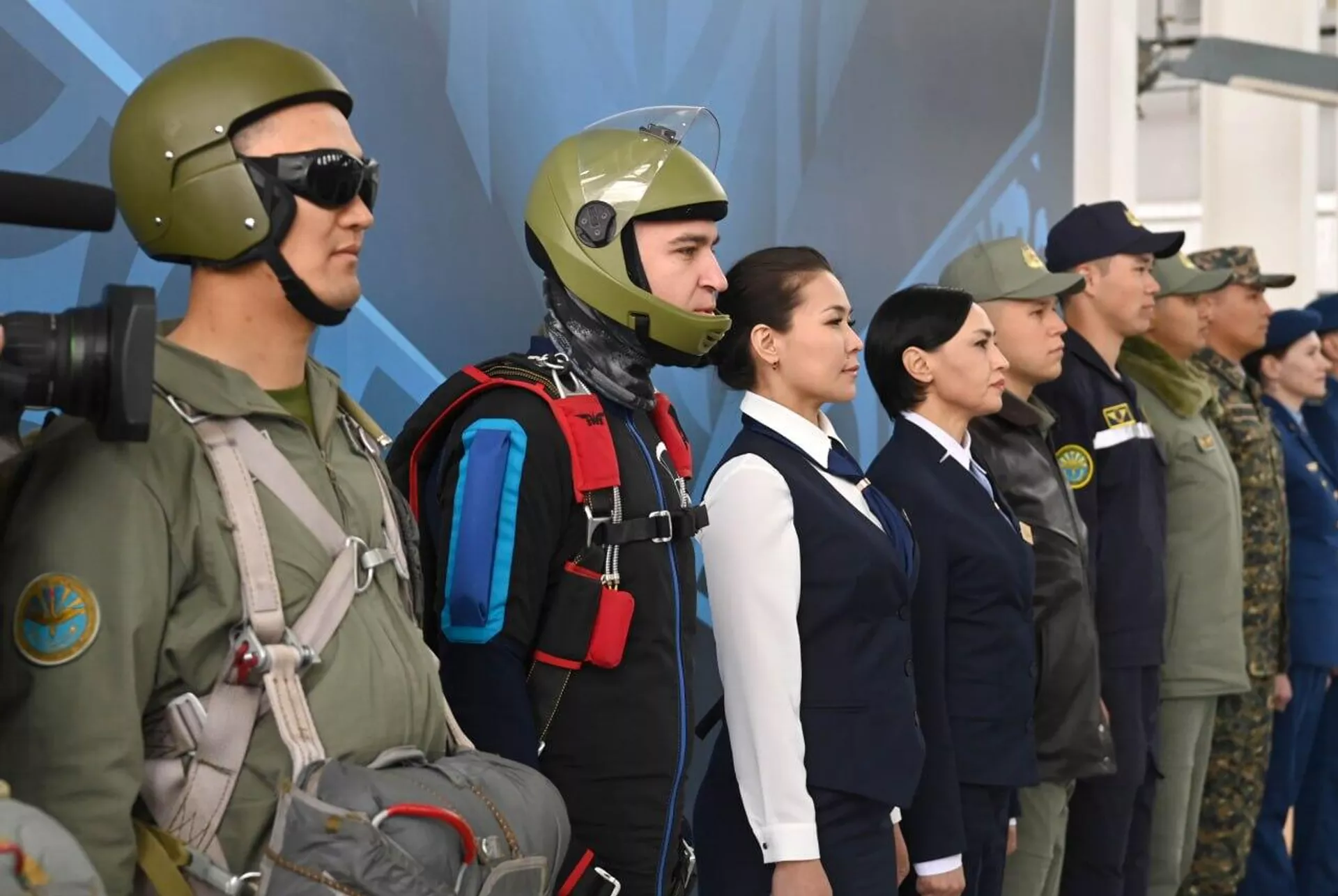 Касым-Жомарту Токаеву показали новую авиабазу под Астаной - Sputnik Казахстан, 1920, 03.05.2024