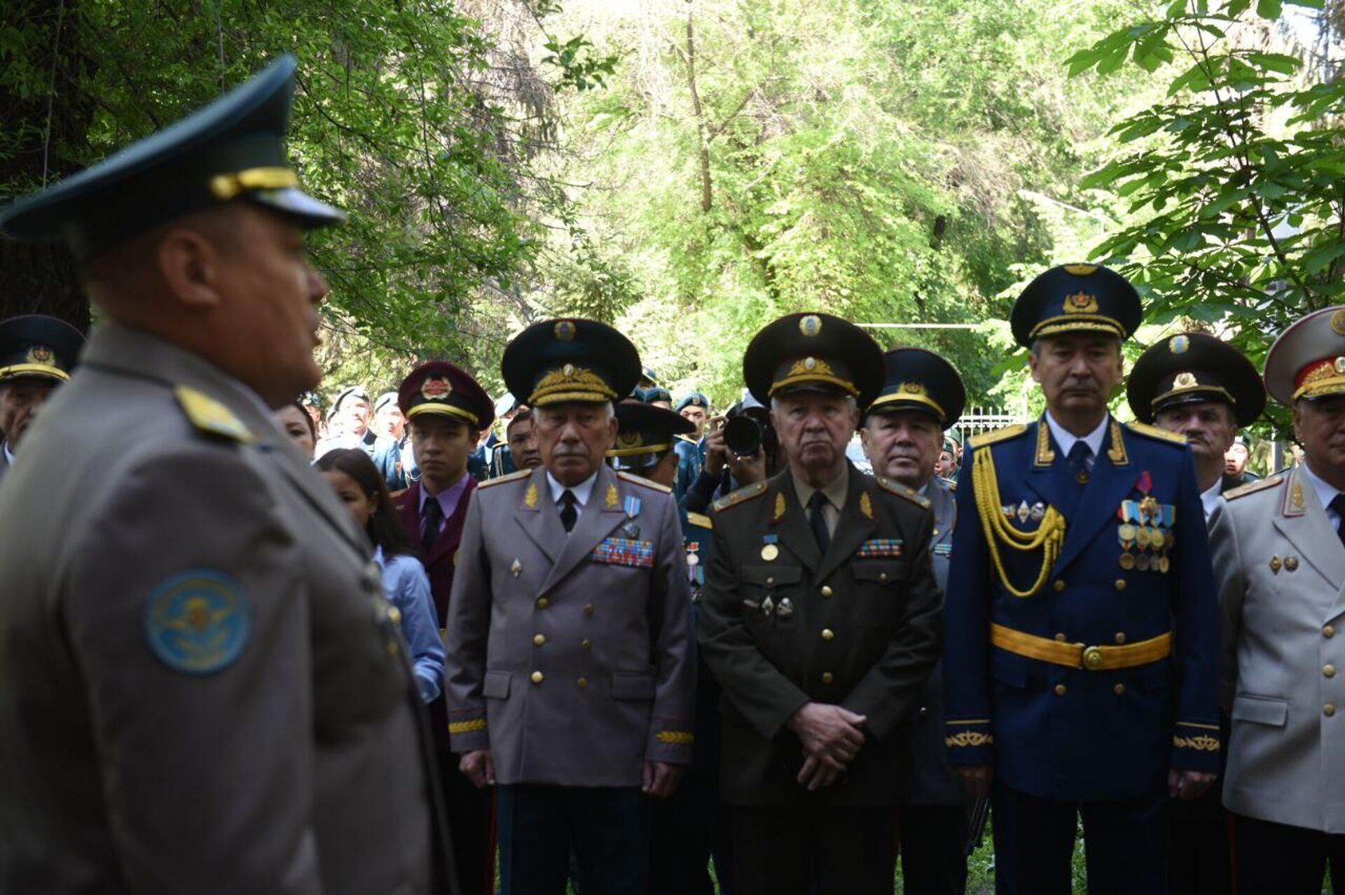 Торжественная церемония возложения цветов к мемориальной доске Сагадата Нурмагамбетова - Sputnik Казахстан, 1920, 07.05.2024