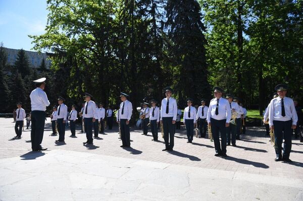 Военный оркестр добавил торжественности в атмосферу праздника - Sputnik Казахстан