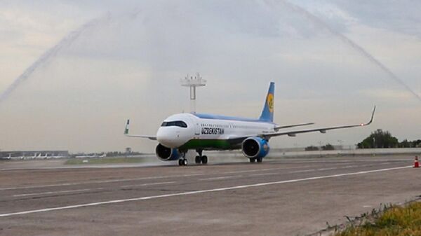 Самолет авиакомпании Uzbekistan Airways - Sputnik Казахстан