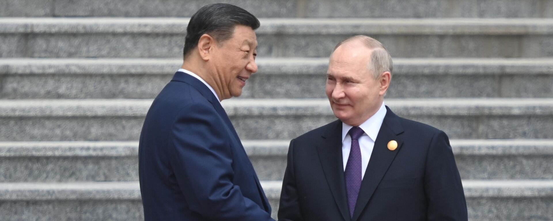Президент РФ Владимир Путин прибыл в Китай с официальным визитом  - Sputnik Казахстан, 1920, 21.01.2025