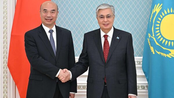Глава государства принял заместителя Премьера Госсовета КНР Лю Гочжуна - Sputnik Казахстан