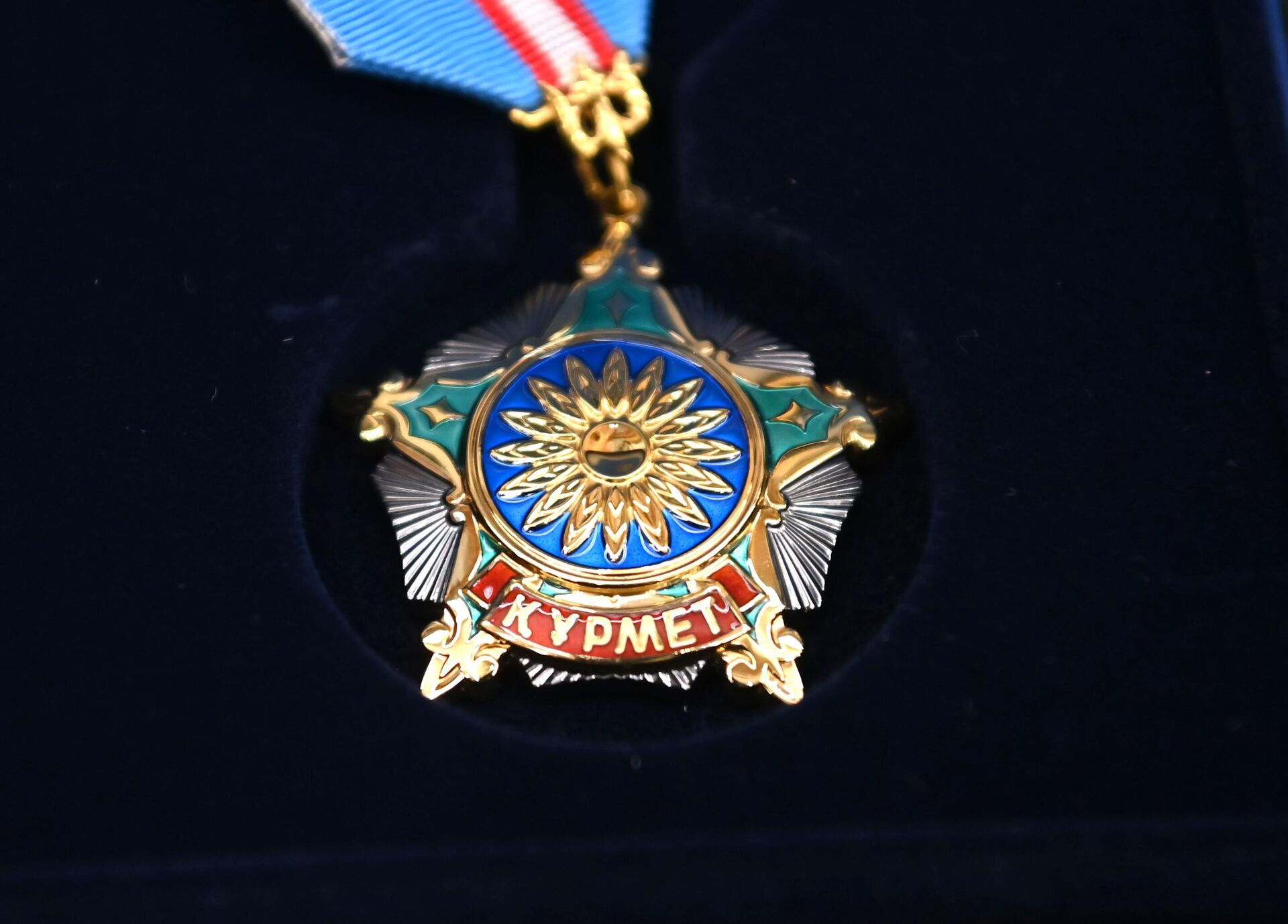 Орден Курмет (Почет) - Sputnik Казахстан, 1920, 21.05.2024