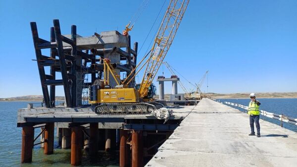 Строительство моста через Бухтарминское водохранилище - Sputnik Казахстан