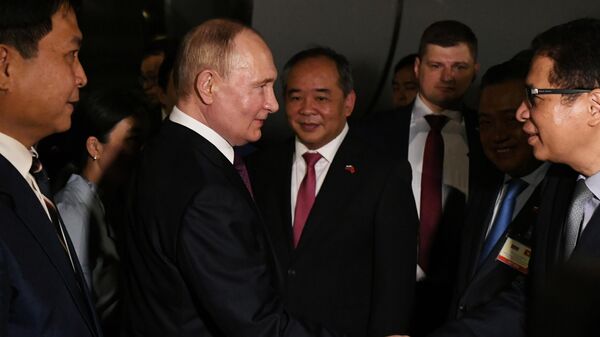 Дружественный государственный визит президента Владимира Путина во Вьетнам - Sputnik Қазақстан