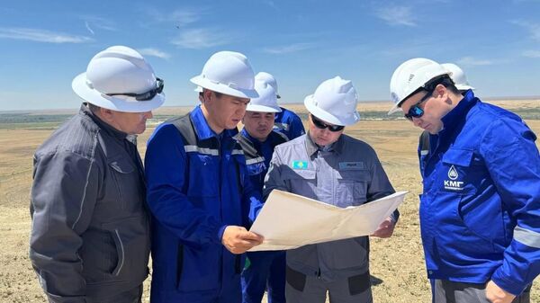 КазМунайГаз готовит концепцию полномасштабного освоения месторождений Центральный и Восточный Урихтау - Sputnik Казахстан
