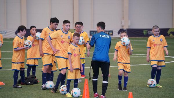 В Астане презентовали Лигу инклюзивного футбола  - Sputnik Казахстан