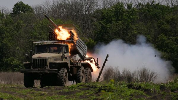 Боевая работа артиллерии группировки войск Запад - Sputnik Казахстан