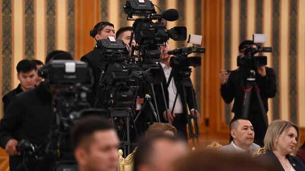 Выступление президента Касым-Жомарта Токаева на торжественной церемонии по случаю награждения работников СМИ - Sputnik Казахстан