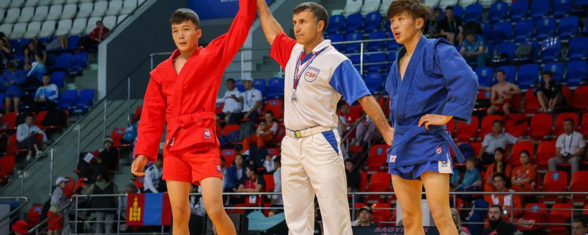 Самбист Абиш Пердалы в весовой категории 46 кг выиграл первую золотую медаль для Казахстана на  играх Дети Азии-2024 - Sputnik Казахстан, 1920, 27.06.2024