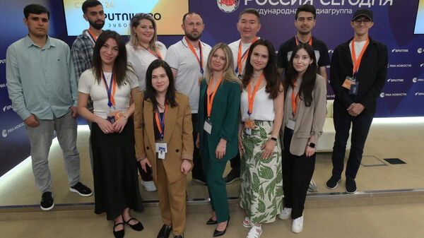 SputnikPro на Зубовском продолжает успешно способствовать профессиональному развитию журналистов и общественных деятелей из ближнего зарубежья - Sputnik Казахстан