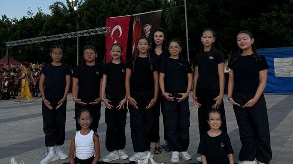 Юные танцоры из Актау поразили жюри в Турции - Sputnik Казахстан