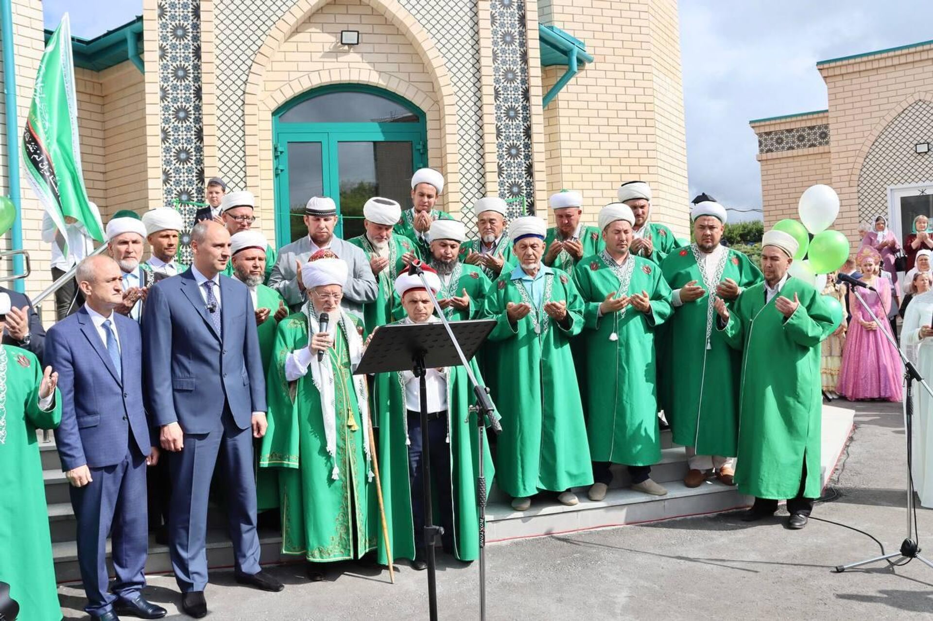 В Оренбургской области открылась мечеть, названная в честь Героя СССР Алии Молдагуловой - Sputnik Казахстан, 1920, 26.07.2024