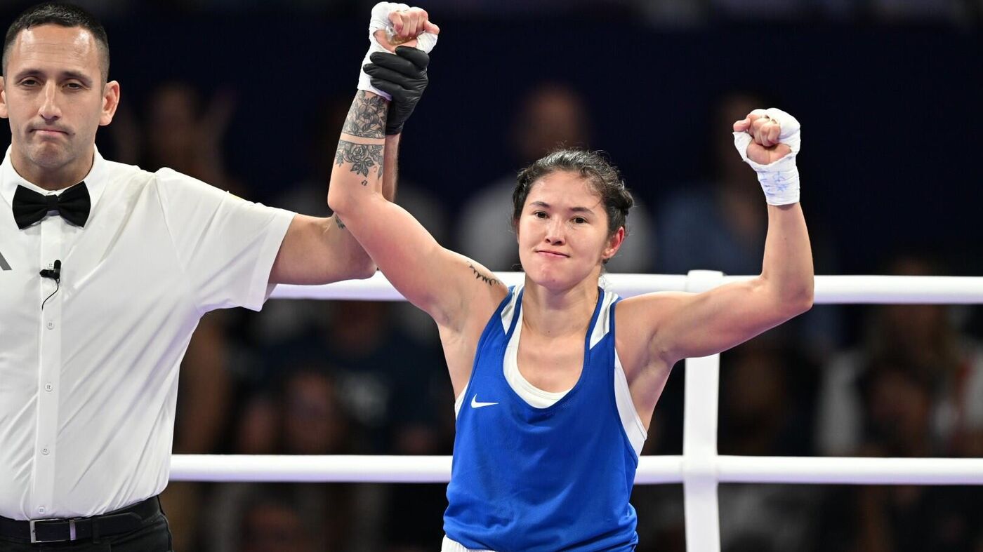 Өте семіз әйел жұдырықтасуды қалады.