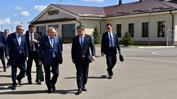 Премьер-министр Казахстана Олжас Бектенов в рамках рабочей поездки в область Жетісу - Sputnik Қазақстан