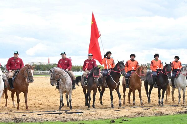 Игры кочевников в Астане. Состязания: Россия - Китай Игры кочевников в Астане. Состязания: Россия - Китай - Sputnik Казахстан