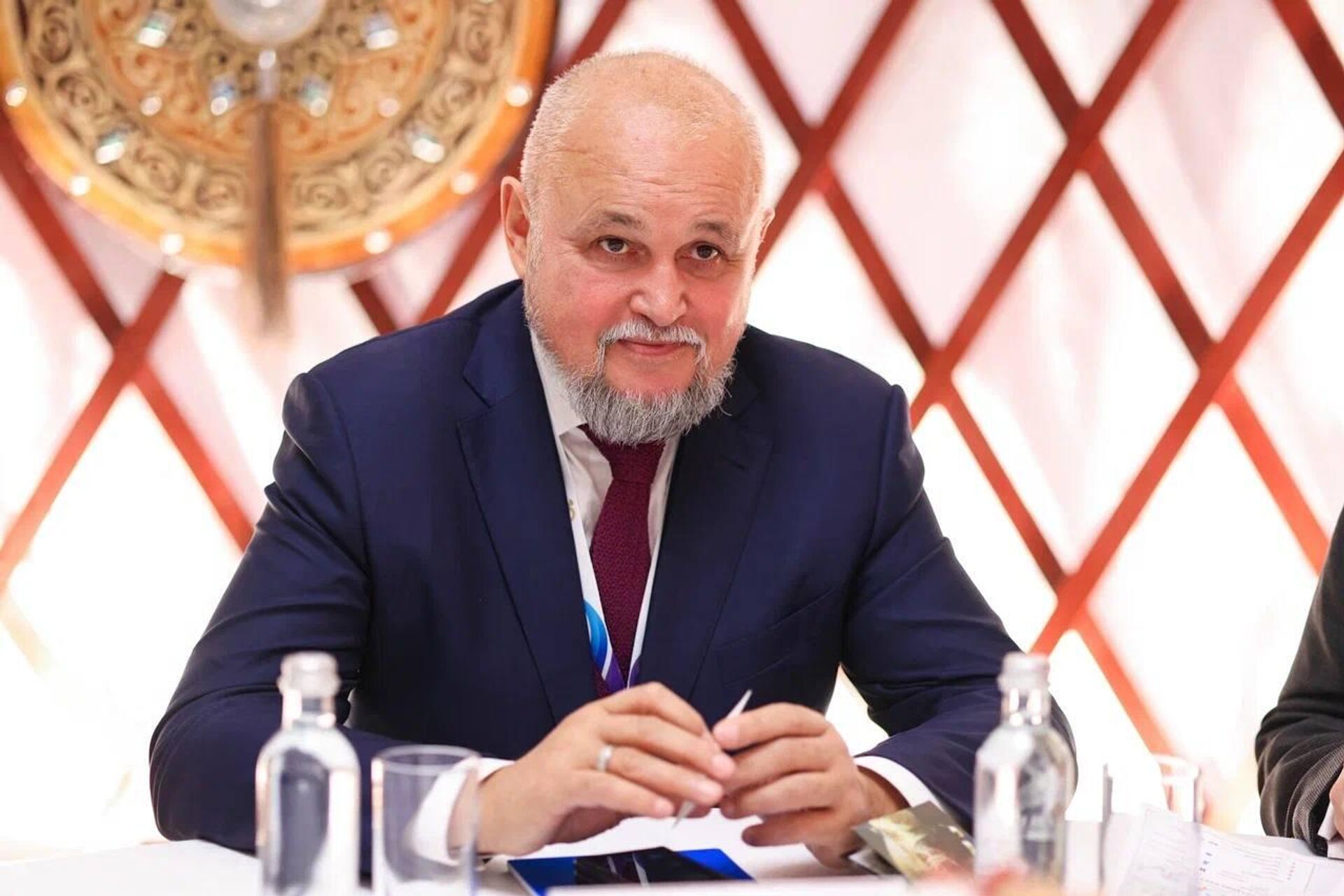 На ПМГФ-2024 состоялась рабочая встреча главы Минэнерго Сергея Цивилева с вице-премьеров Казахстана Романом Скляром На ПМГФ-2024 состоялась рабочая встреча главы Минэнерго Сергея Цивилева с вице-премьеров Казахстана Романом Скляром - Sputnik Казахстан, 1920, 10.10.2024