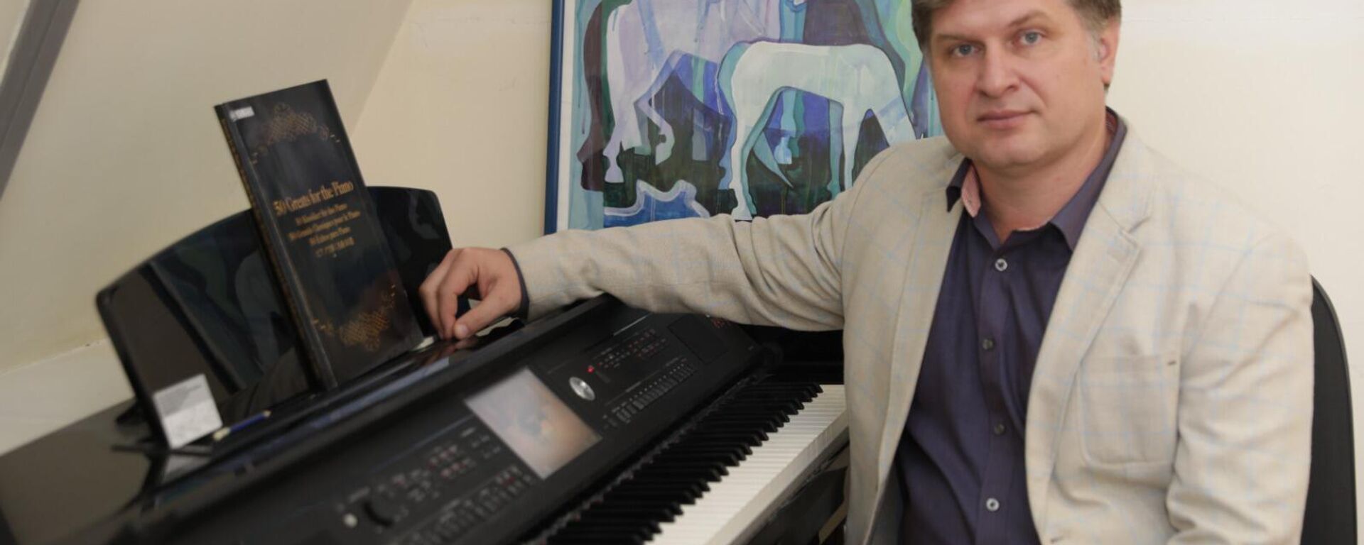 Композитор Дмитрий Останькович, победитель конкурса Музыка и электроника - Sputnik Казахстан, 1920, 05.11.2024