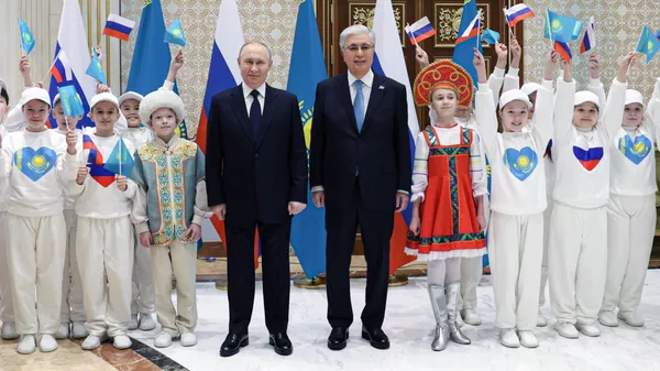 Госвизит президента РФ Владимира Путина в Казахстан, архивное фото - Sputnik Казахстан