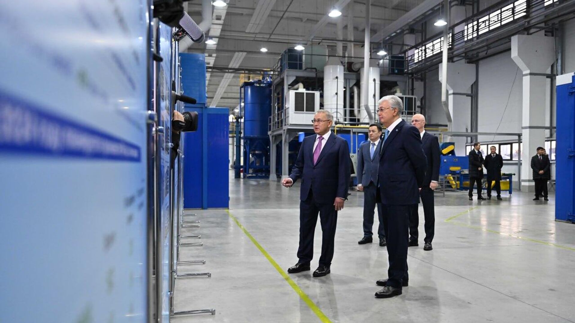 Аким Жетысуской области Бейбит Исабаев доложил Касым-Жомарту Токаеву о социально-экономическом развитии региона - Sputnik Казахстан, 1920, 12.12.2024