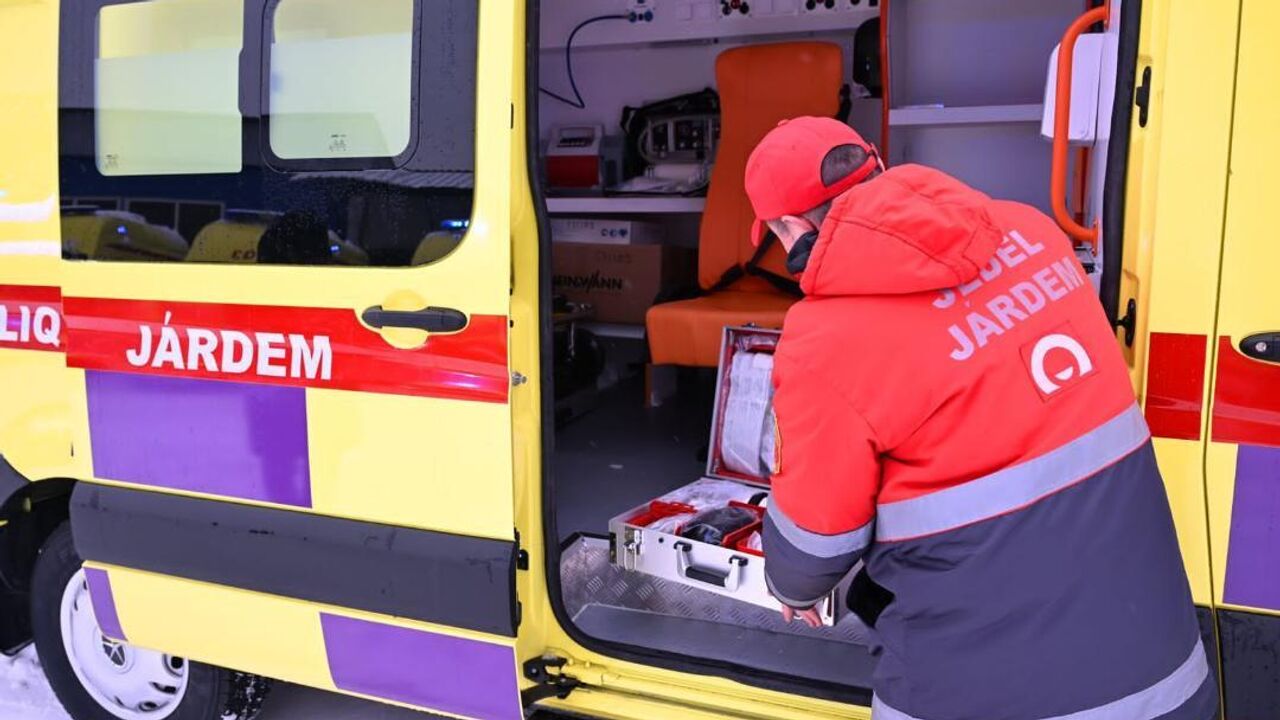 Медицина студентінің порносын қараңыз