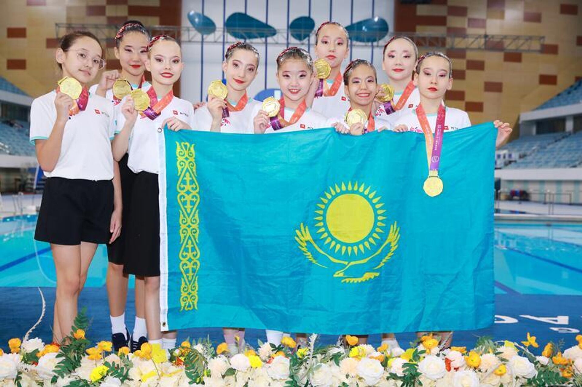 Сборная столичных синхронисток, представляющая спорткомплекс Барыс, произвела фурор на мировом турнире по синхронному плаванию Artistic Swimming World League, который завершился в Дубае - Sputnik Казахстан, 1920, 13.01.2025