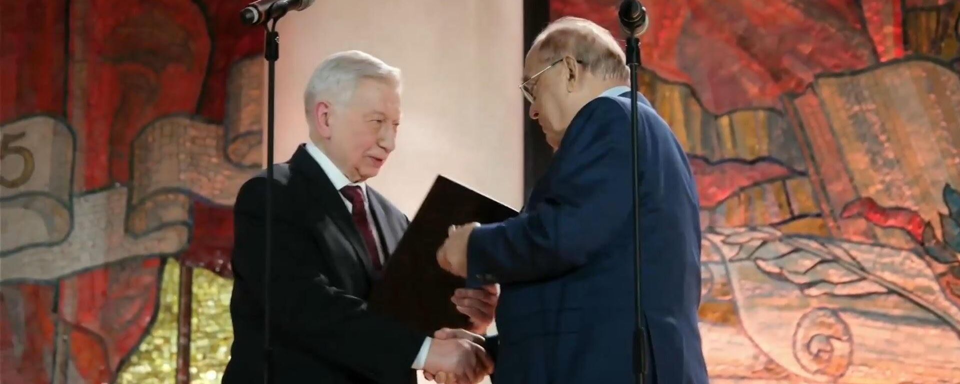 Директору Казахстанского филиала МГУ присвоено звание Почетного профессора Московского университета  - Sputnik Казахстан, 1920, 14.01.2025