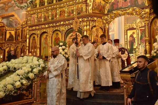 Праздничная крещенская служба в Алматы - Sputnik Казахстан