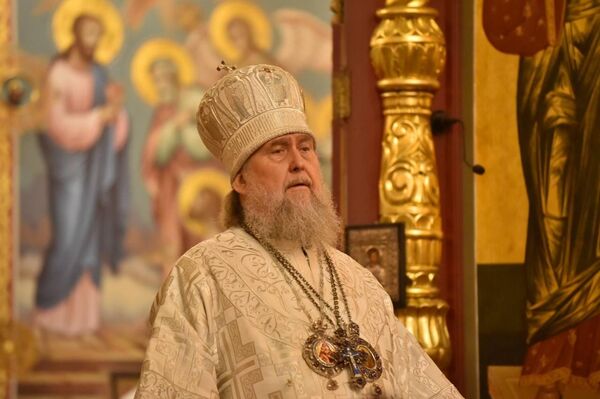 Праздничная крещенская служба в храме в Алматы - Sputnik Казахстан