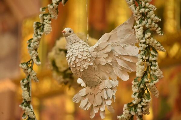 18 и 19 января казахстанцы приходили в храмы на праздничные богослужения и за святой водой. - Sputnik Казахстан