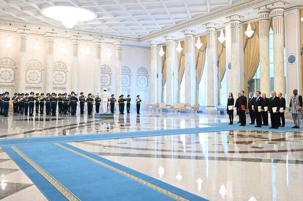 Токаев принял верительные грамоты у послов - Sputnik Казахстан