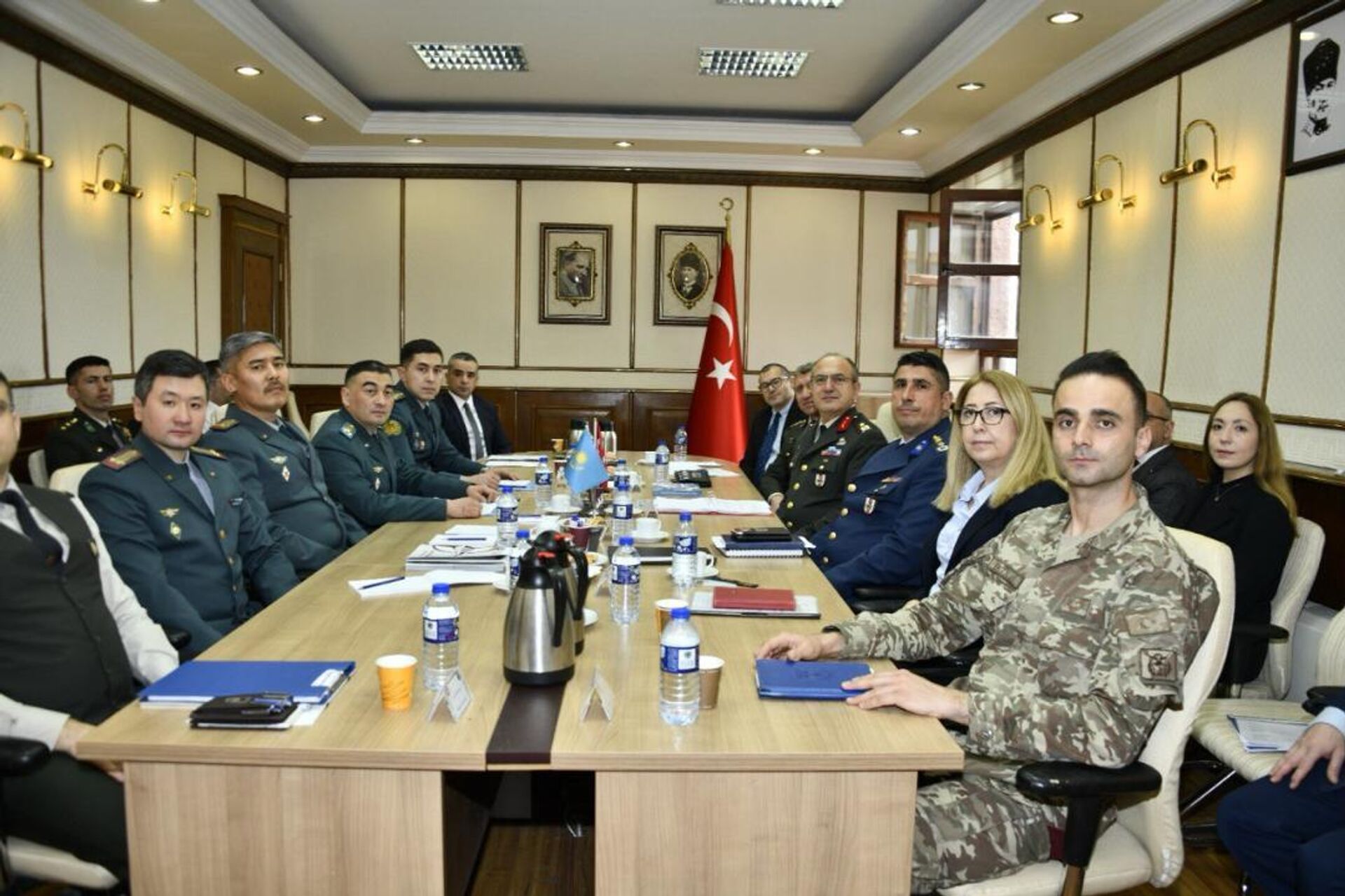 Министерства обороны Казахстана и Турции подписали план военного сотрудничества - Sputnik Казахстан, 1920, 27.01.2025
