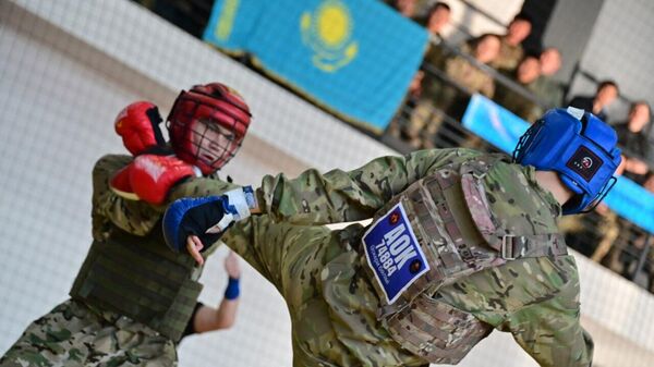 В столичном спорткомплексе Абырой прошел турнир по армейскому рукопашному бою на Кубок командующего Сил специальных операций Вооруженных сил Республики Казахстан - Sputnik Казахстан