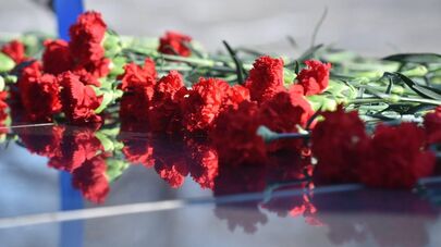 Парк 28-ми гвардейцев-панфиловцев в Алматы, церемония возложения венков 