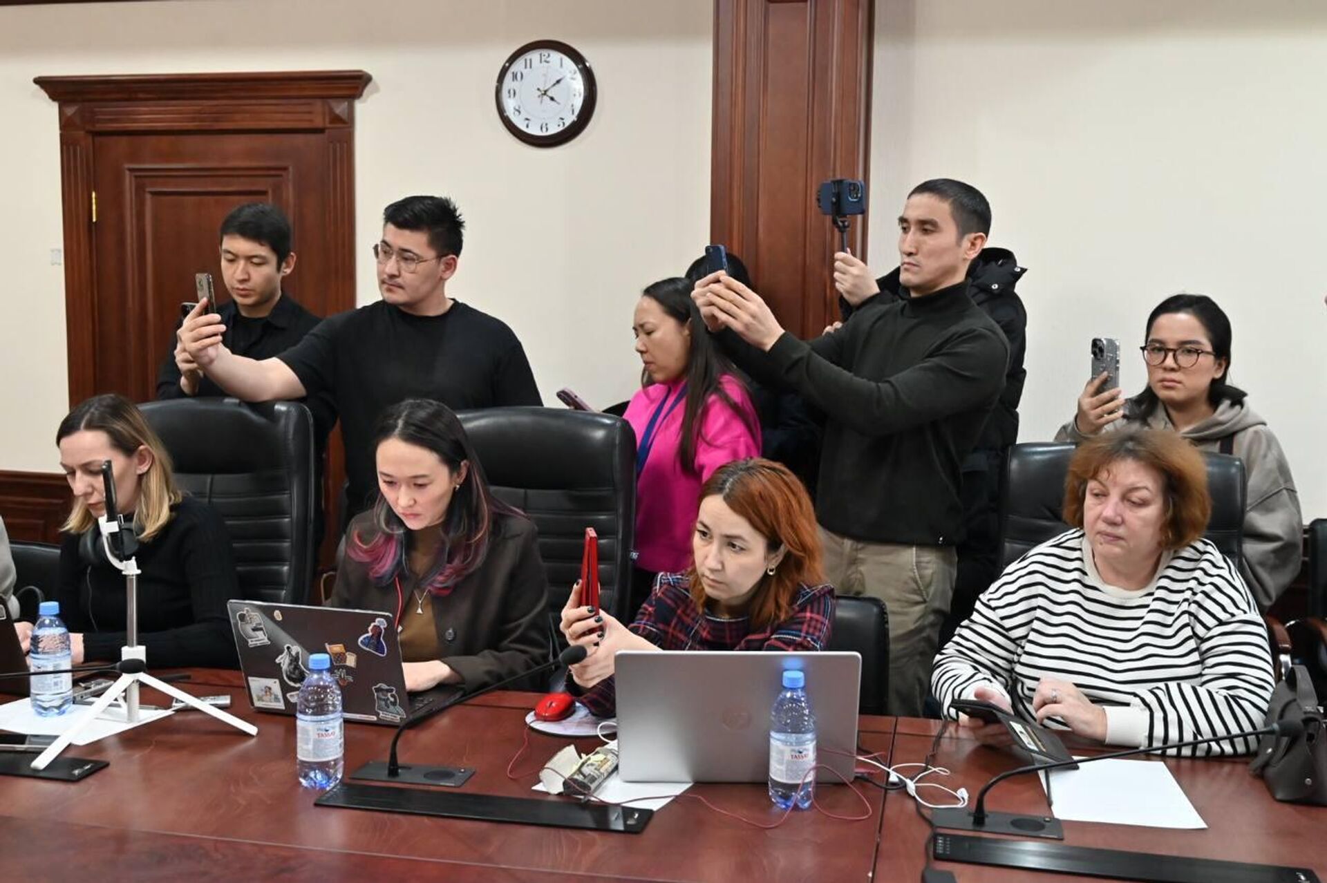 Брифинг главы Минэнерго Алмасадама Саткалиева Брифинг главы Минэнерго Алмасадама Саткалиева - Sputnik Казахстан, 1920, 29.01.2025