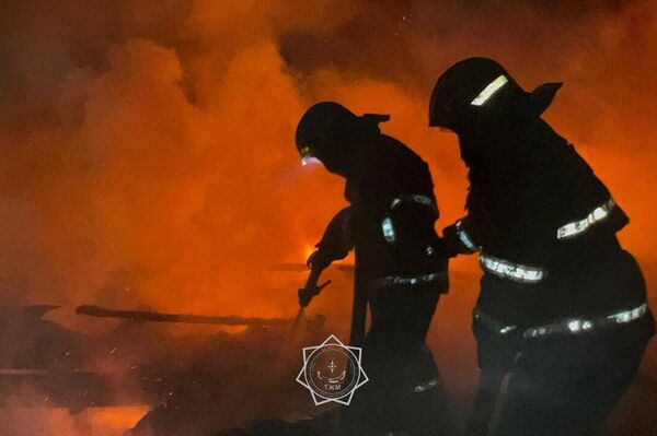 Пожар в Шахтинске - Sputnik Казахстан