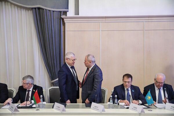 Совещание председателей комитетов парламентов государств ОДКБ - Sputnik Казахстан