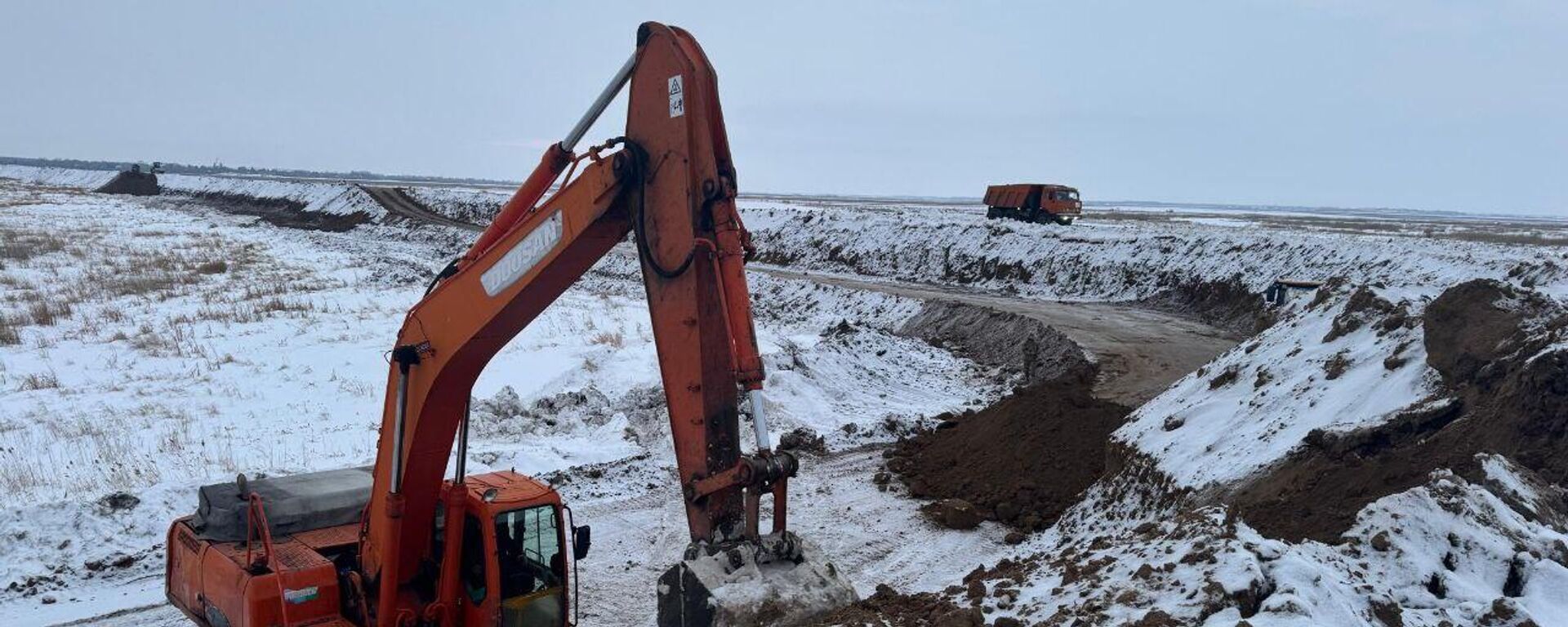 Возле Петропавловска начали строить обводной канал - Sputnik Казахстан, 1920, 07.02.2025